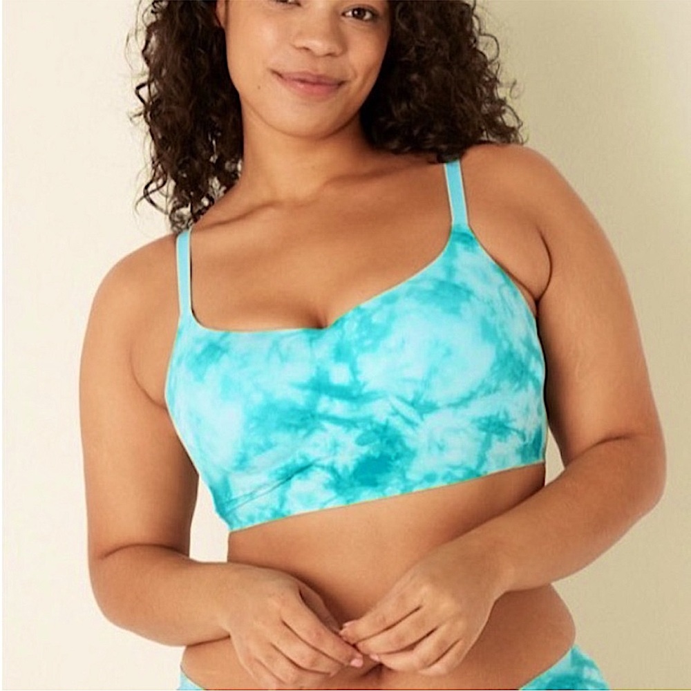 PINK wireless Loungin’ Scoop Bra